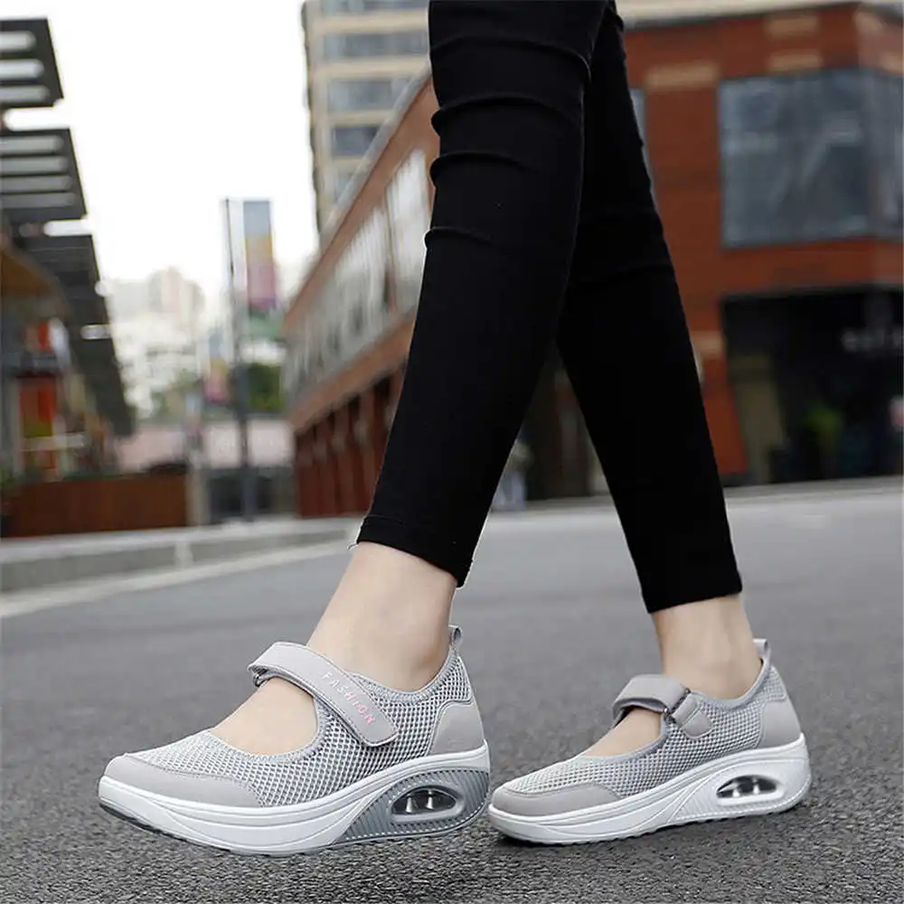 Men'S Formal Wear Canada - 36-41 Demi-seizoen Gekleurde Sneakers Loopschaatsen Basketbal